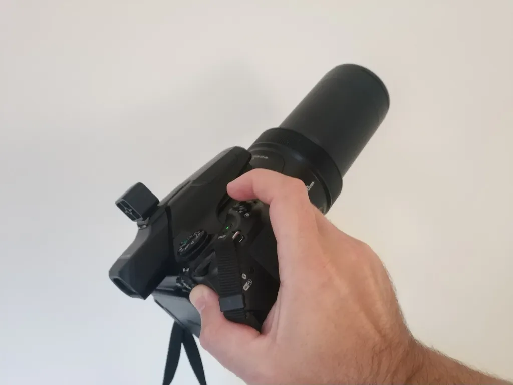 Giá đỡ máy ảnh cho Nikon CoolPix P1000