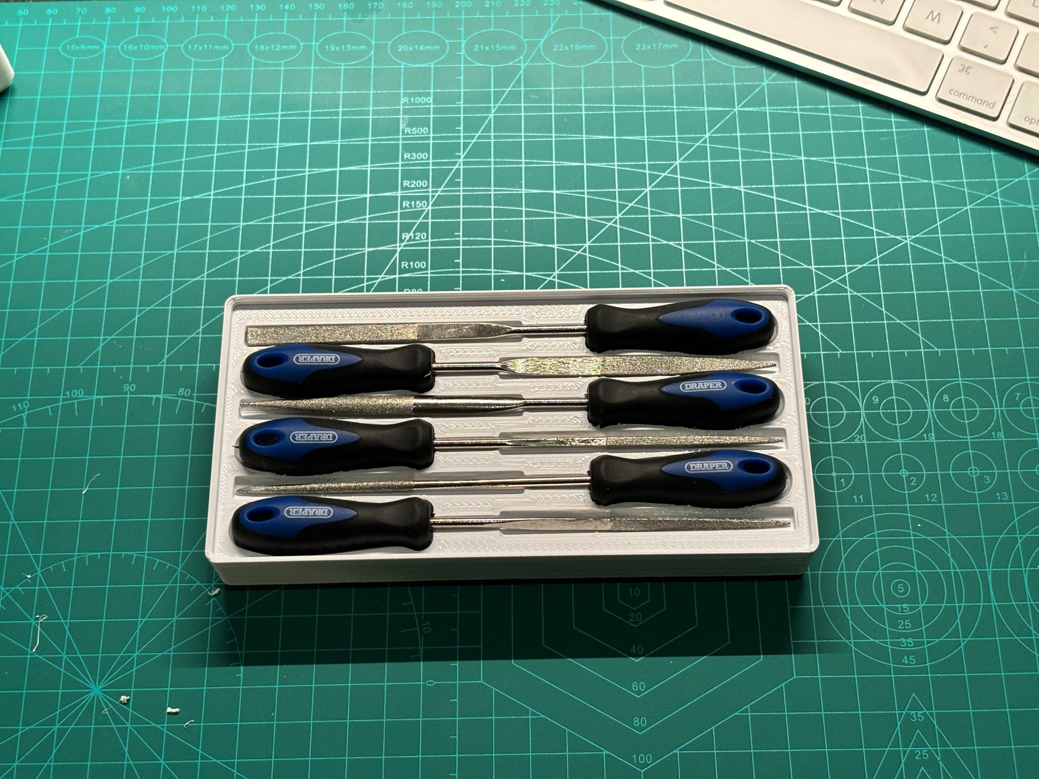 Giá đỡ bộ dụng cụ file kim Diamond Draper 6 món 4x2 Gridfinity