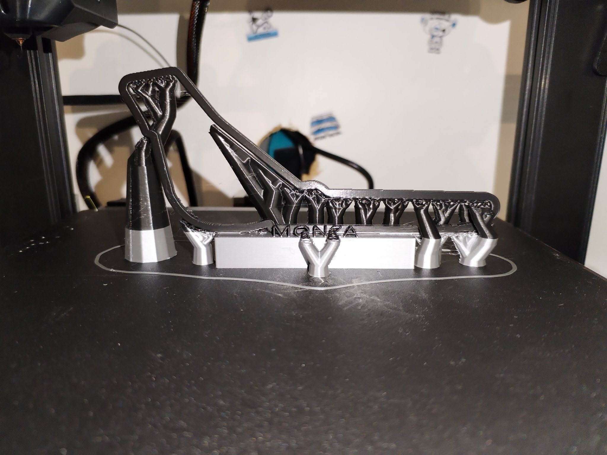 Mô hình totem đường đua Monza F1