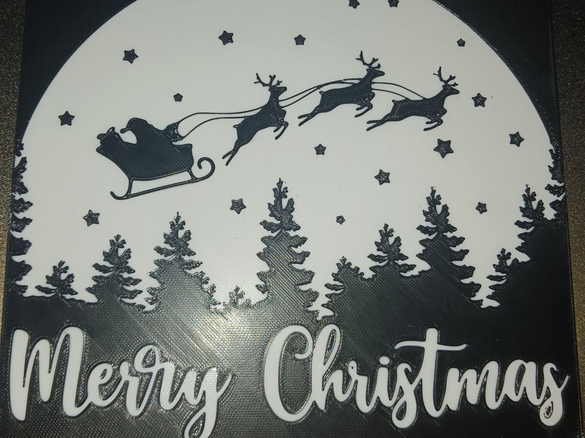 Biểu tượng Giáng Sinh với hình ảnh ông già Noel bay