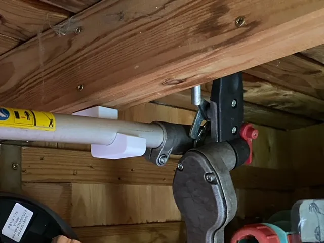 Haken treo cho máy cắt cỏ dài tay Parkside