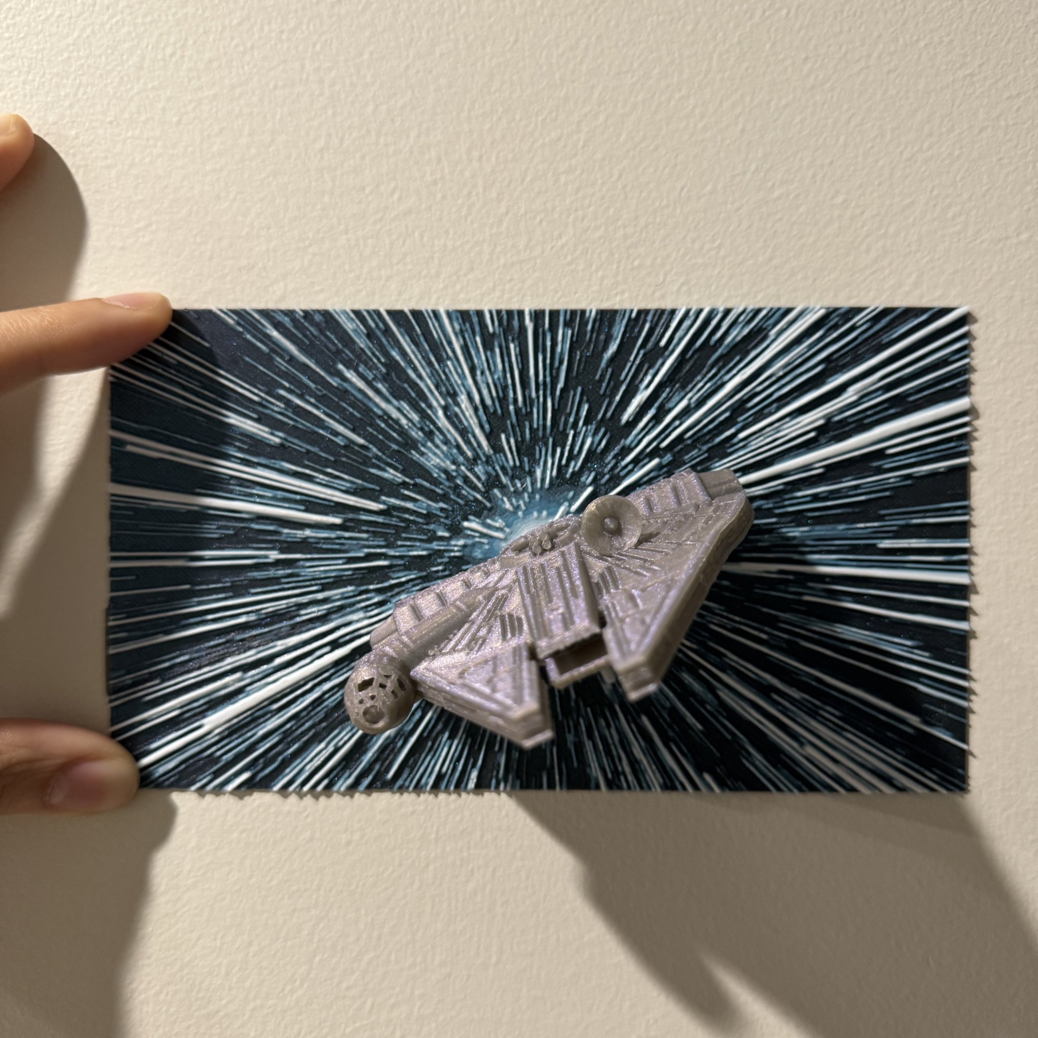 Chiếc Falcon Thiên Niên Kỷ in 3D phong cách Hueforge