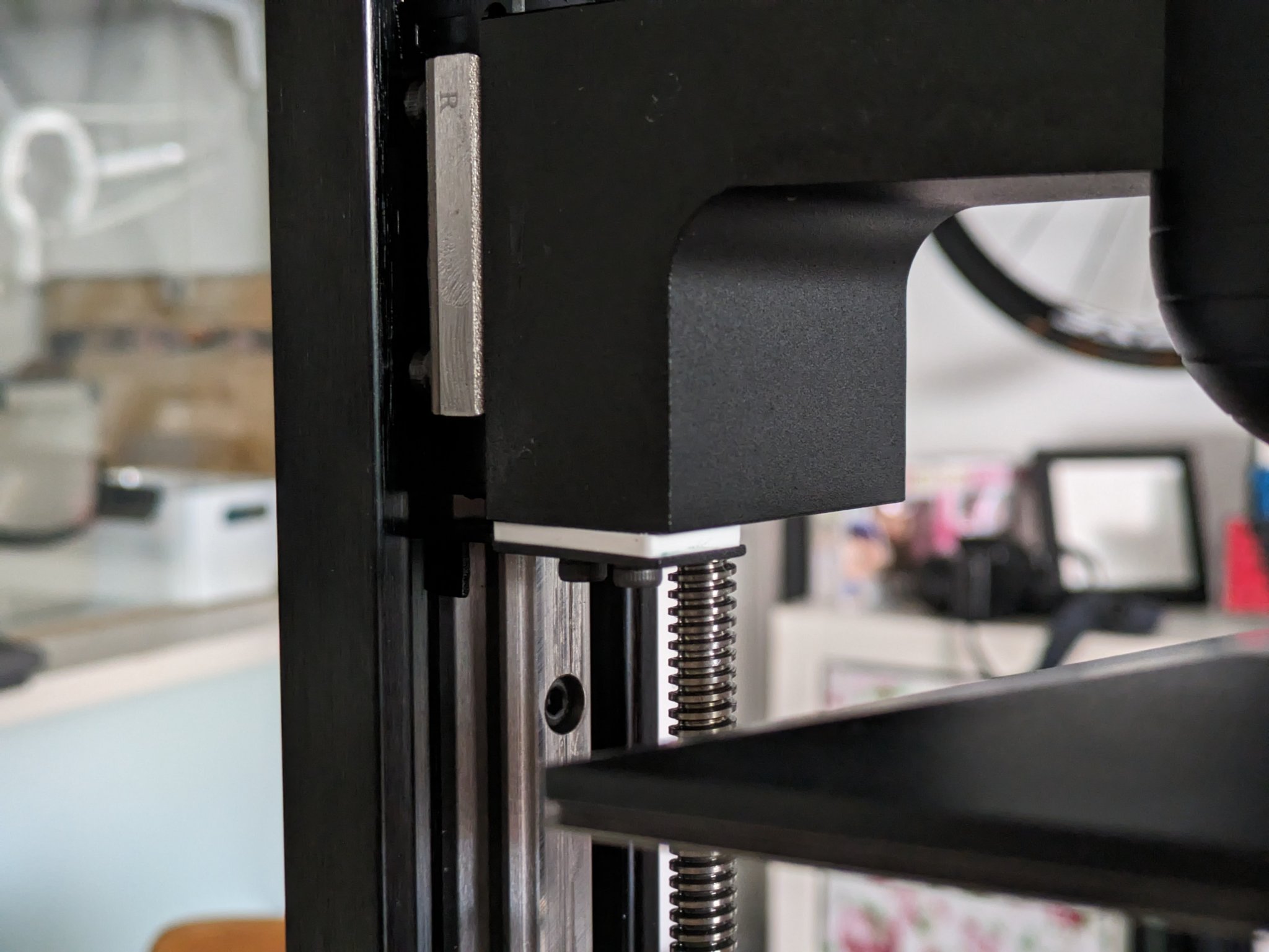 Spacer 2.2mm cho endstop máy in Elegoo Mars 2 Pro