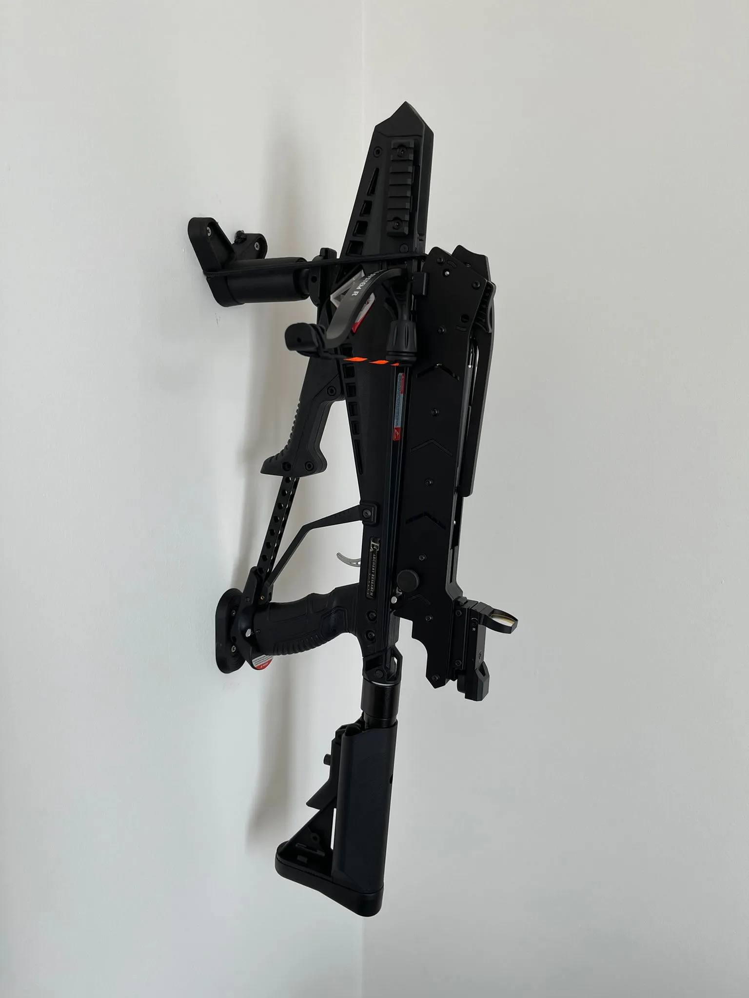 Giá đỡ tường cho cung tên EK Achery Cobra Adder