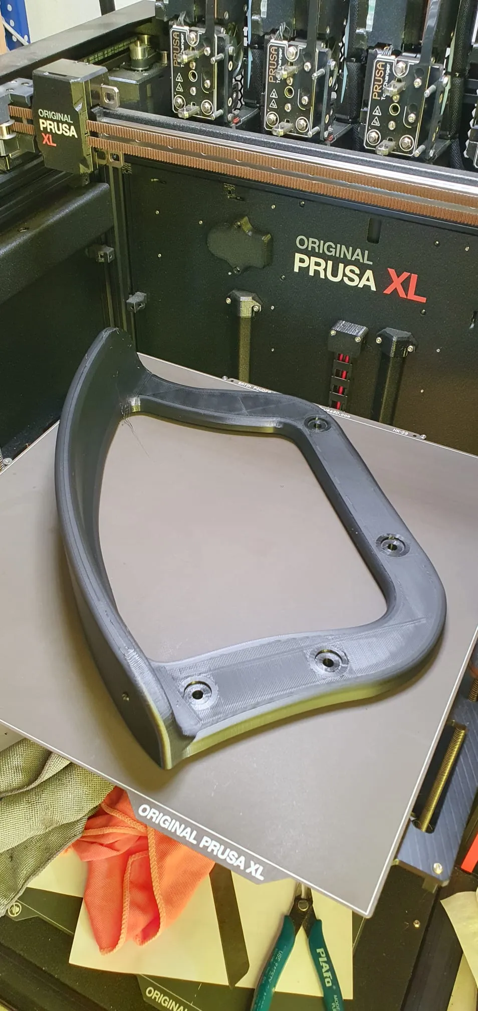 Thay thế tay vịn cho ghế văn phòng IKEA RENBERGET