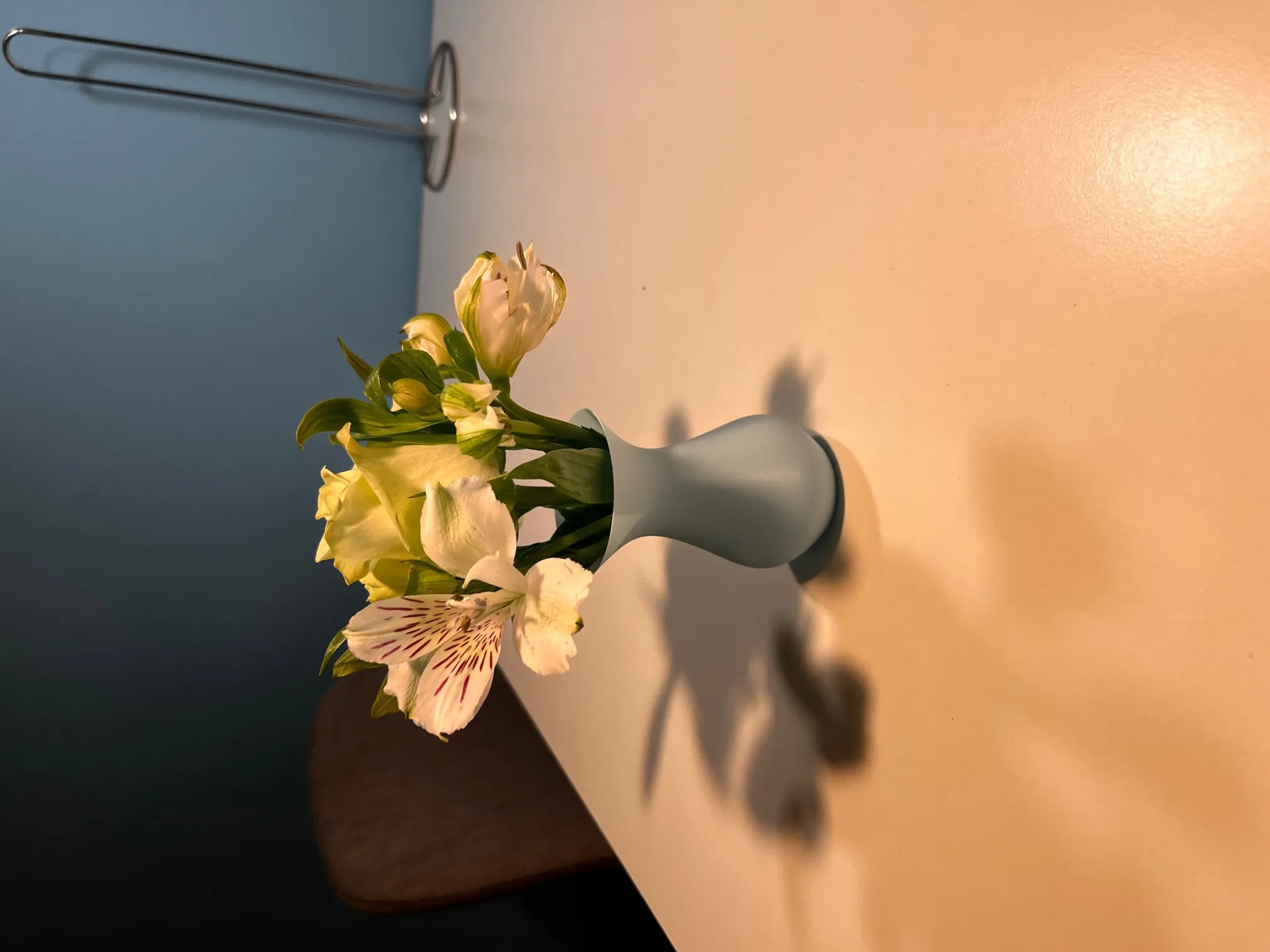 Bình hoa nhỏ chống nước