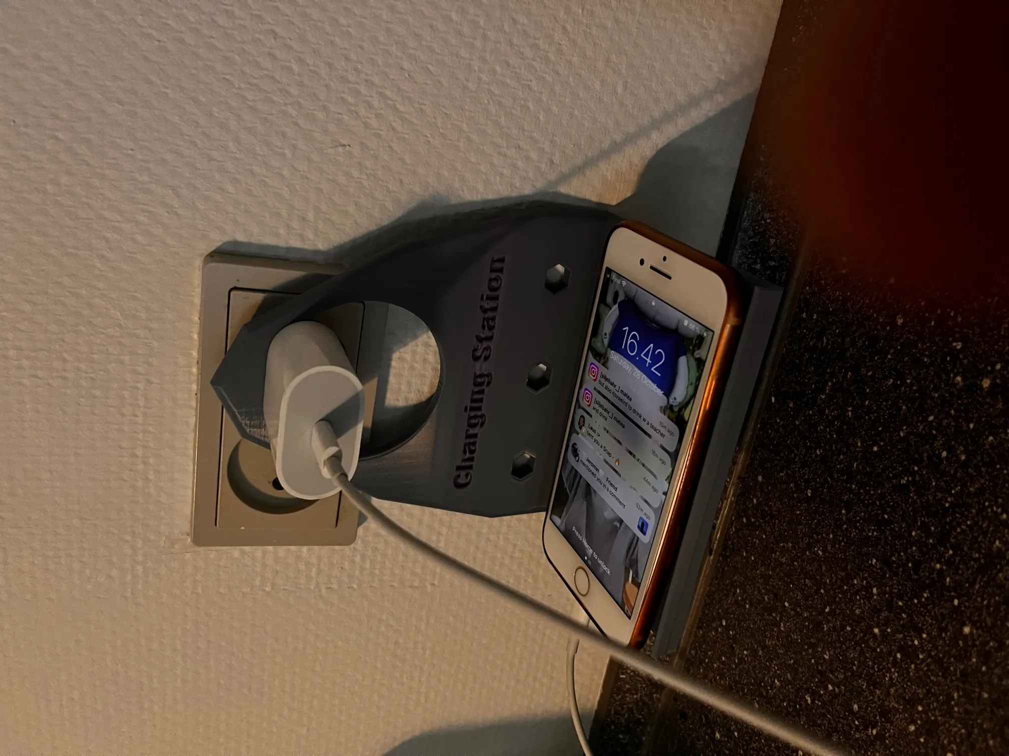 Trạm sạc di động tiện lợi cho mọi người dùng