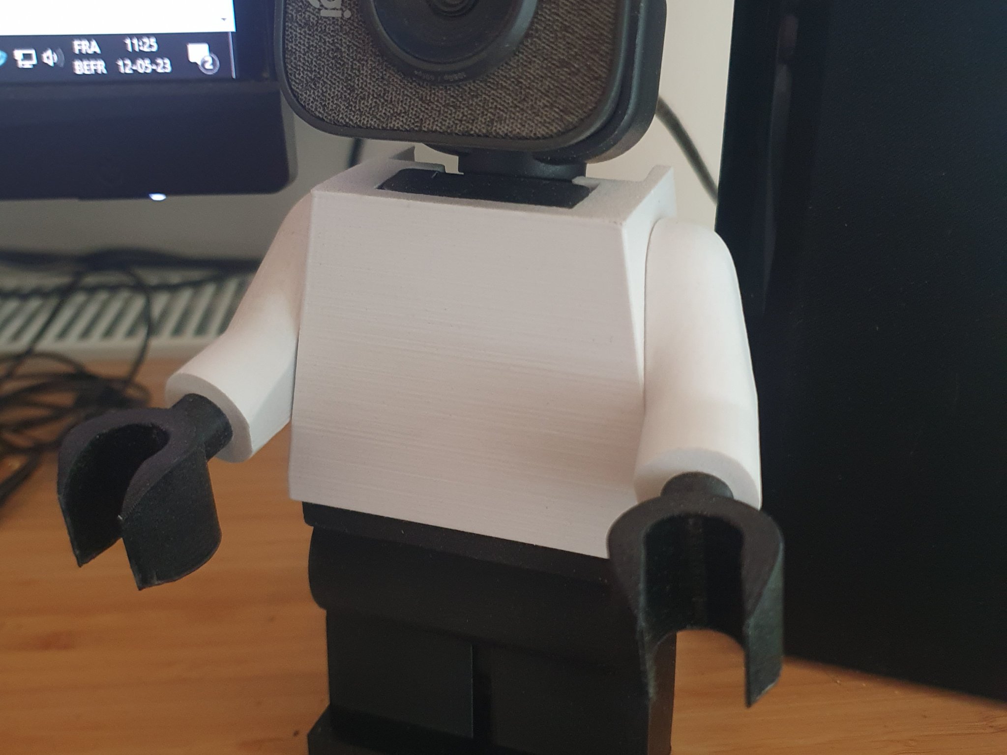 Giá đỡ webcam Logitech Streamcam dạng bipod