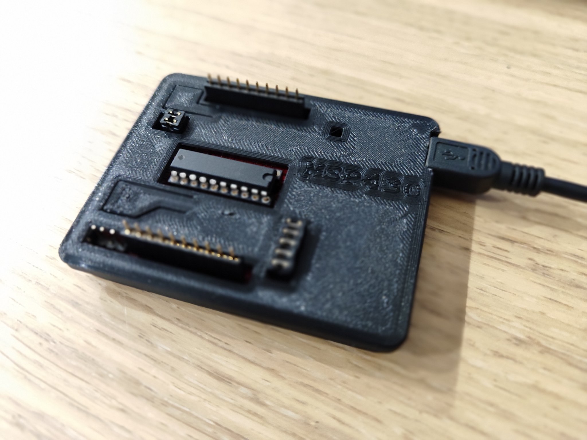 Vỏ bảo vệ đơn giản cho bo mạch phát triển MSP430