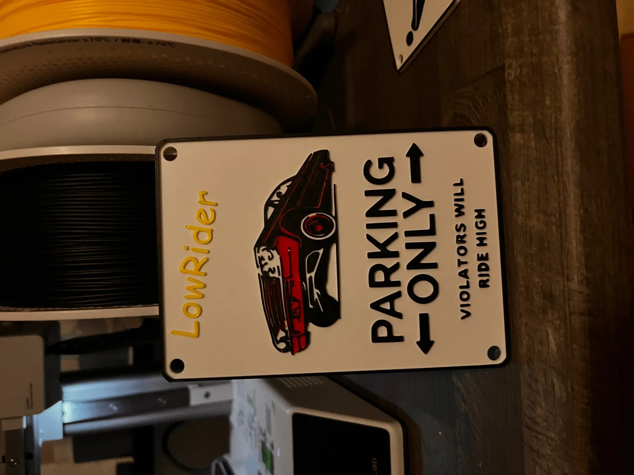 Biển báo chỉ dành cho xe Lowrider