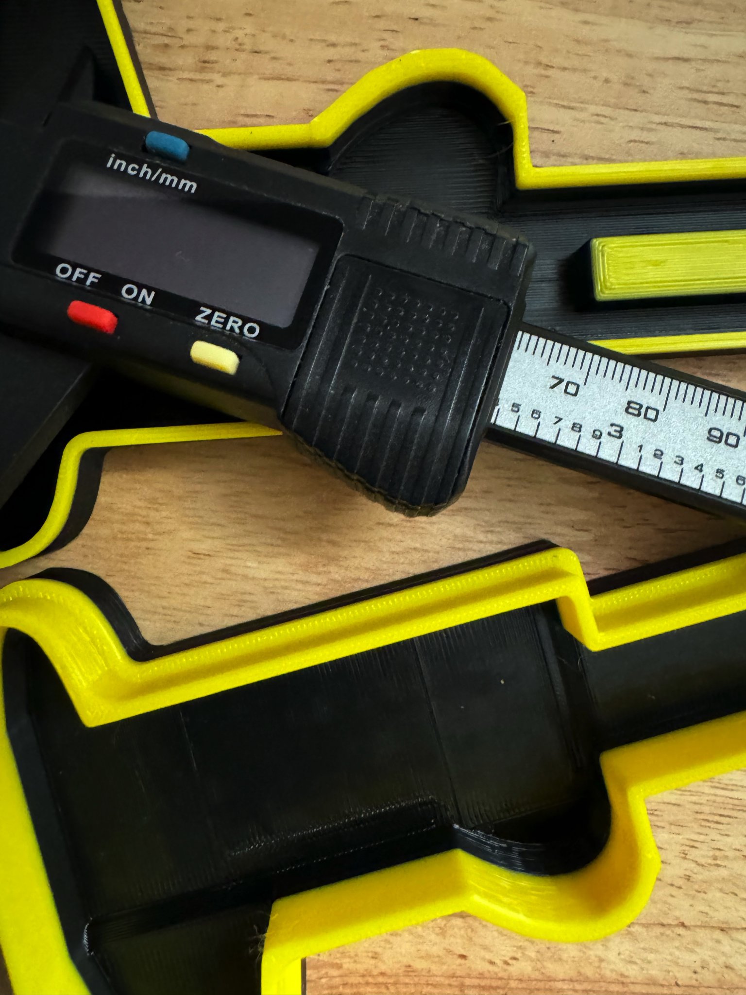 Vỏ thước kẹp Jaycar