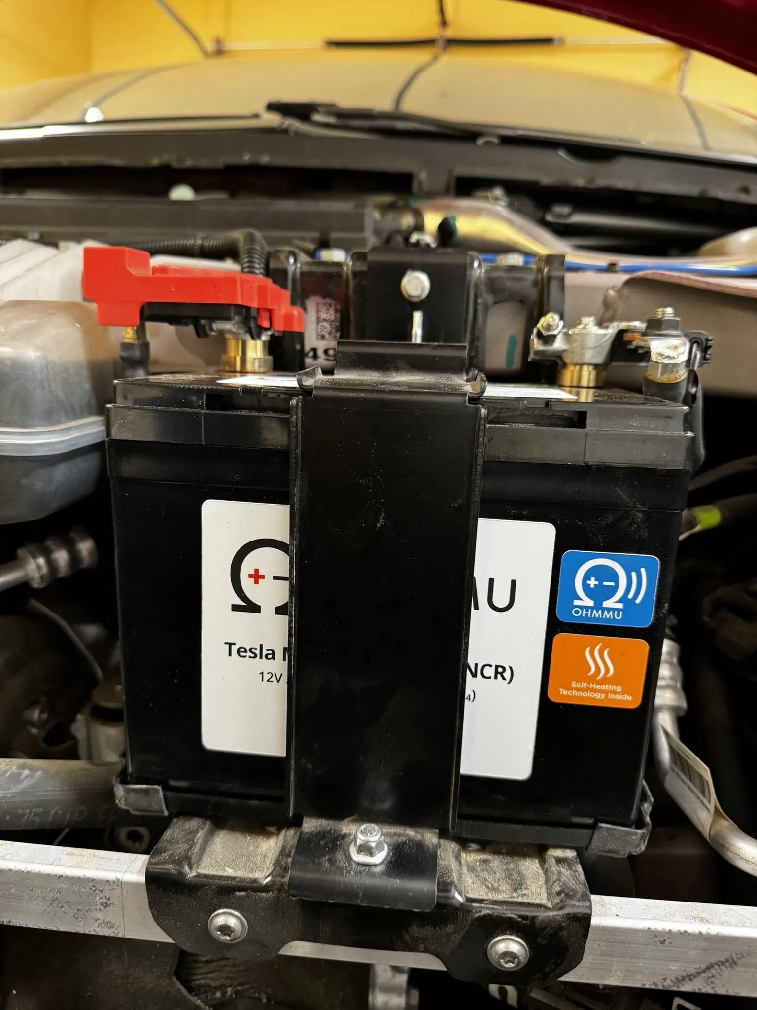 Giá đỡ pin 12V thay thế cho Tesla Model S 2017