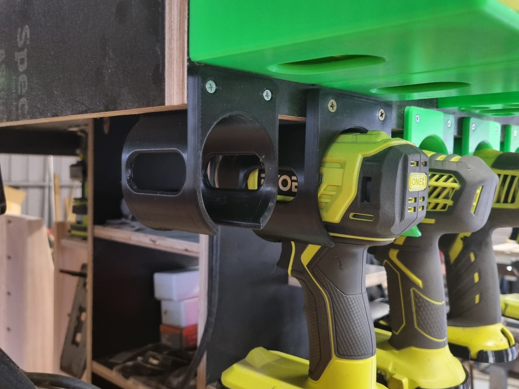 Giá đỡ súng keo Ryobi R18GLU in 3D bằng PLA+