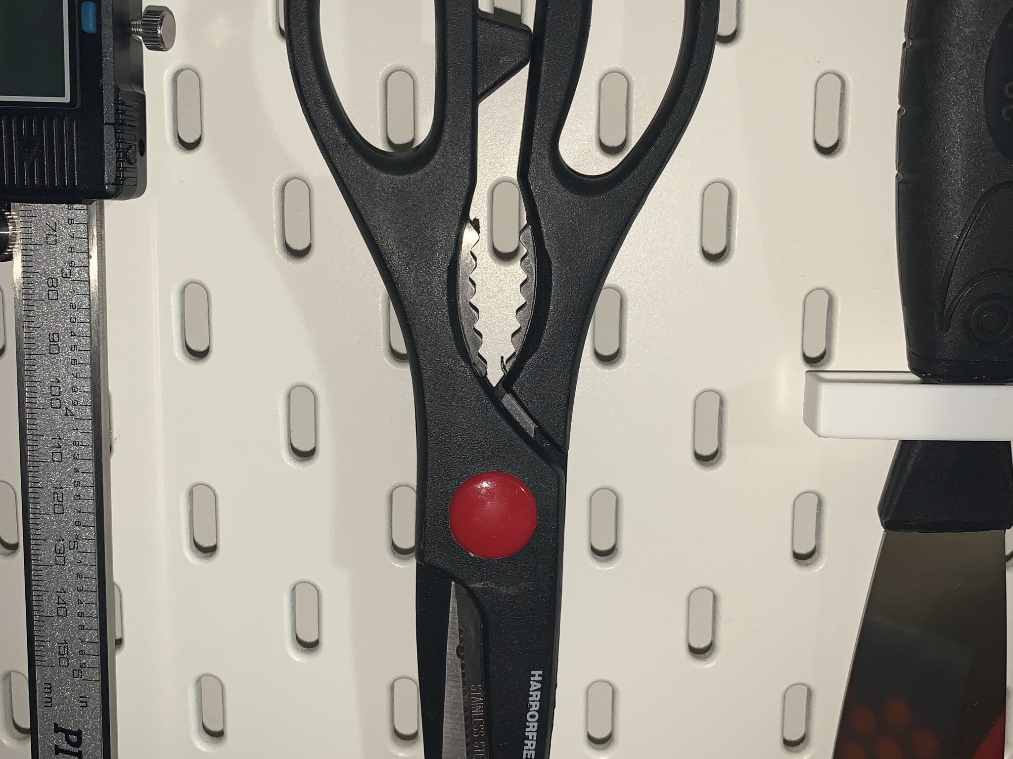 Giá đỡ kéo Ikea Skadis treo thẳng đứng