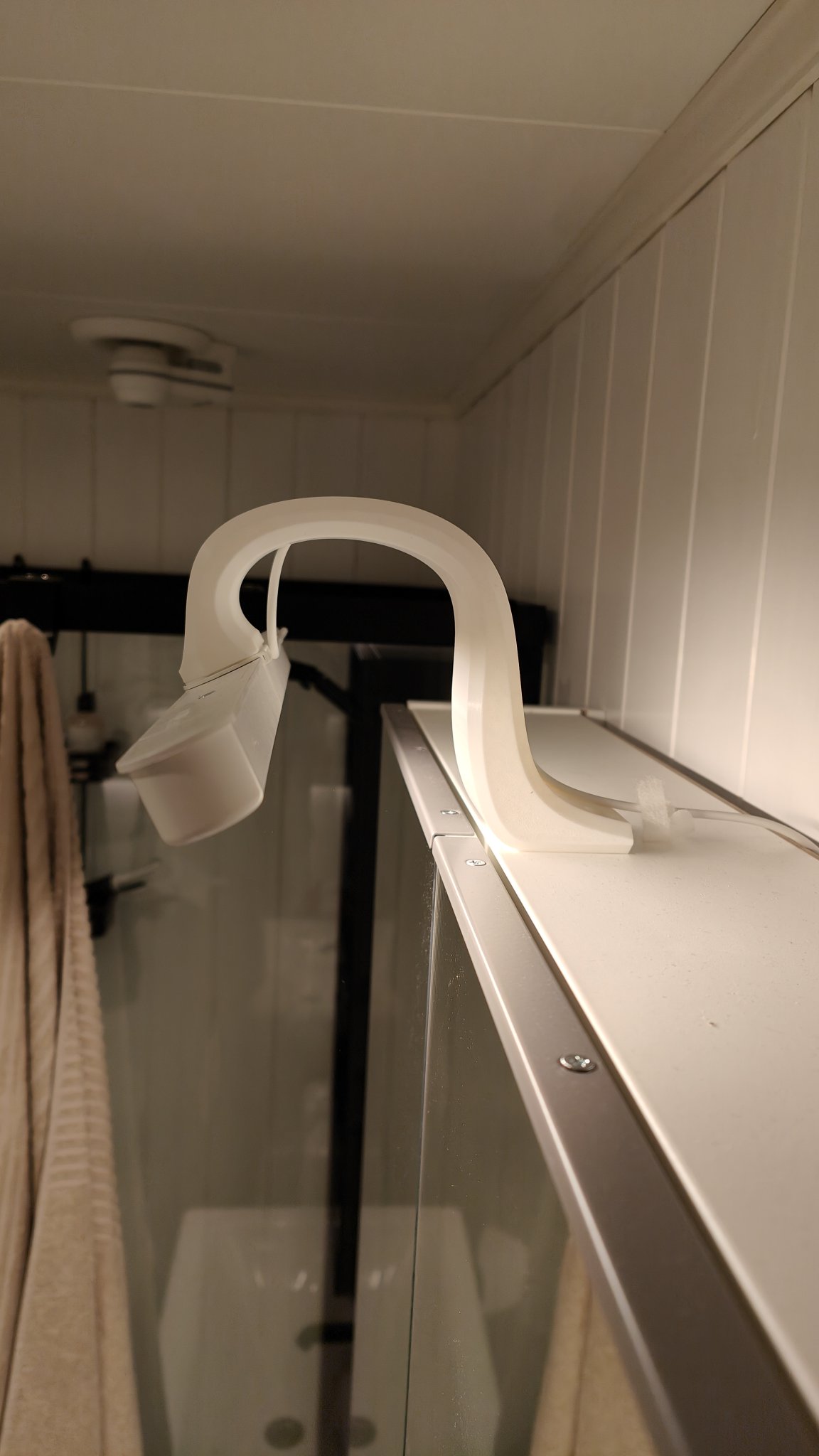 Giá đỡ đèn LED IKEA Rolfstorp cho tủ nội thất