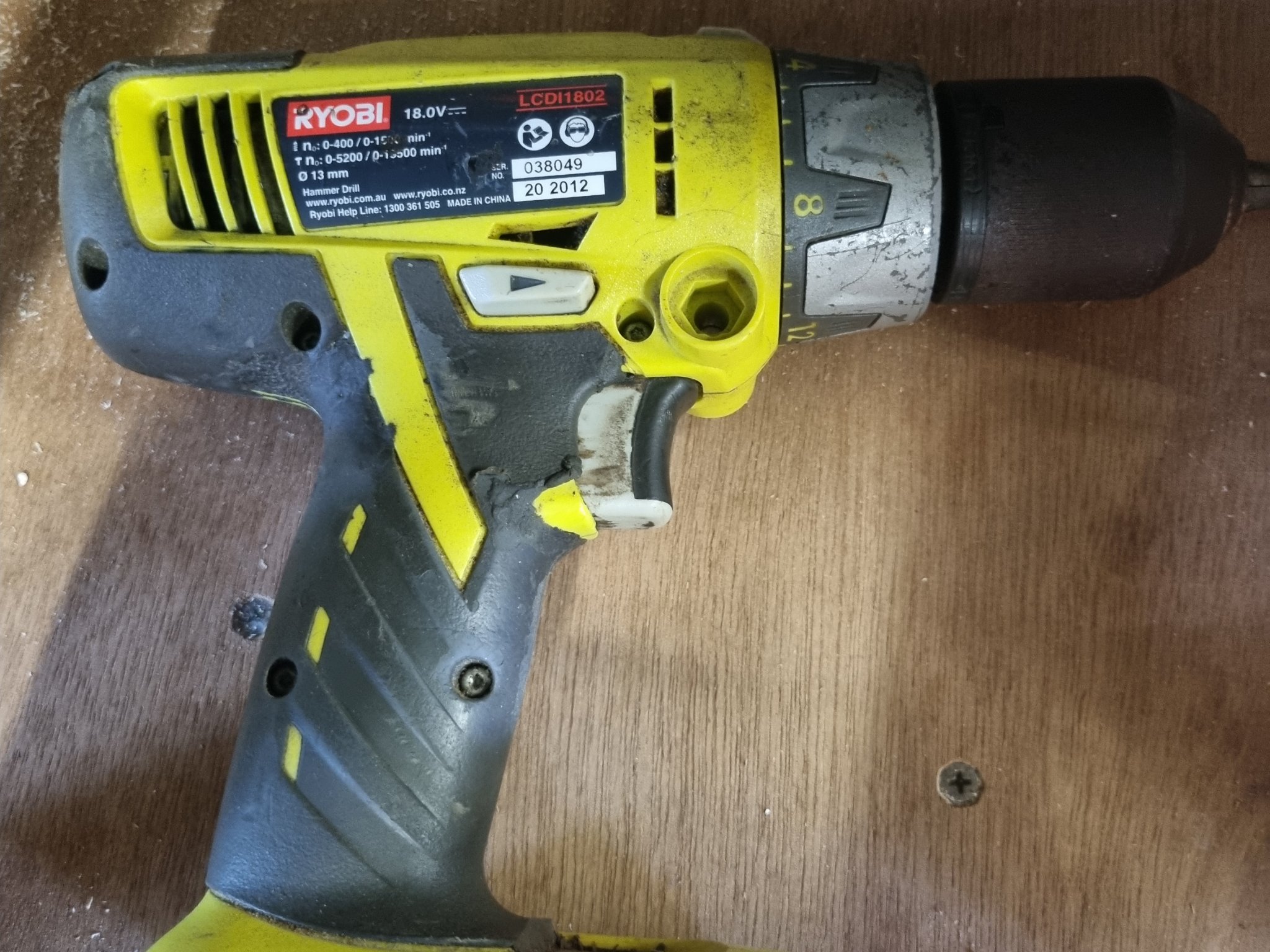 Giá đỡ khoan Ryobi lcdi1802 in pla+ với 3 lớp tường