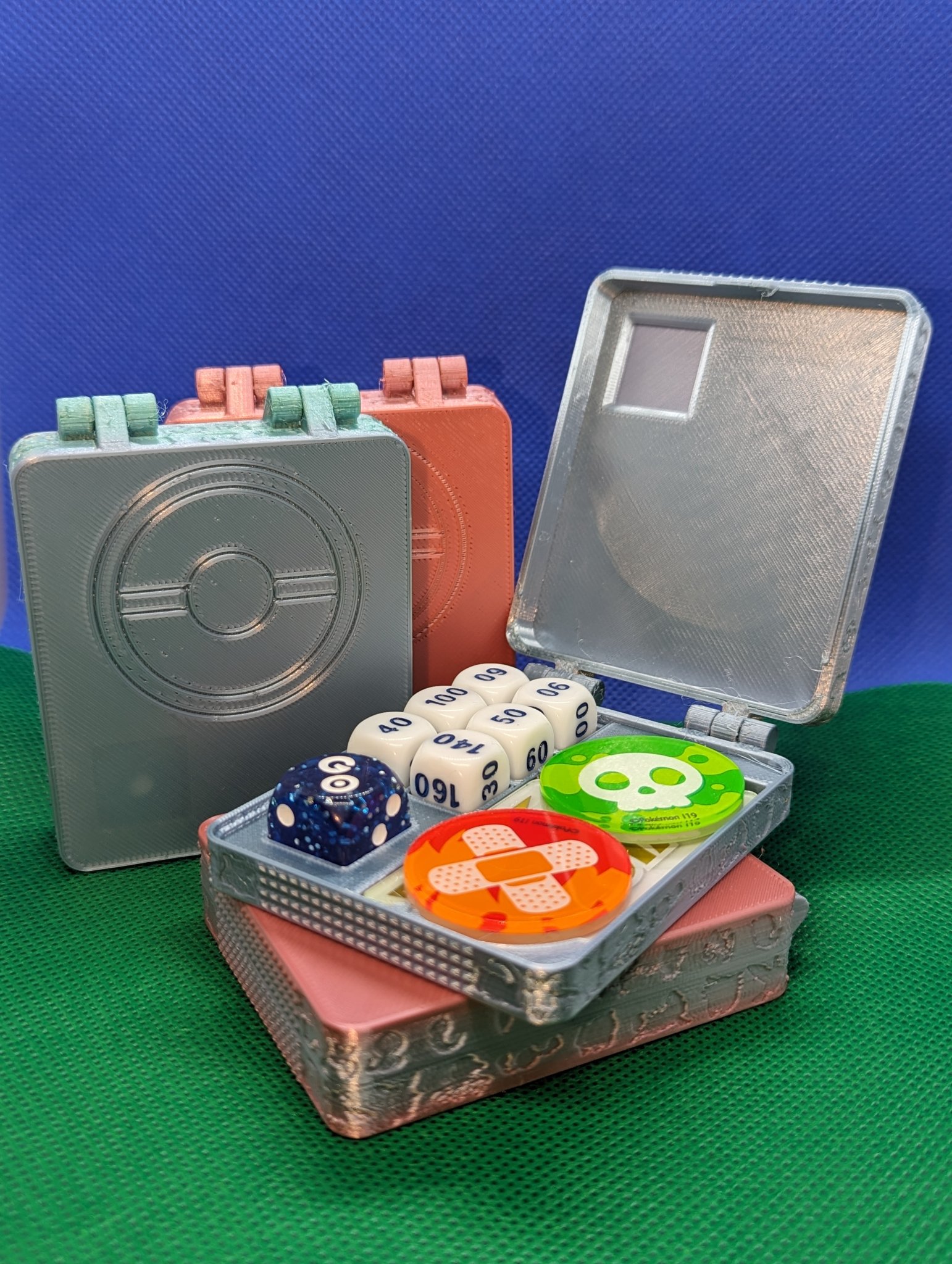 Hộp xúc xắc Pokemon TCG vừa vặn cho hộp bài