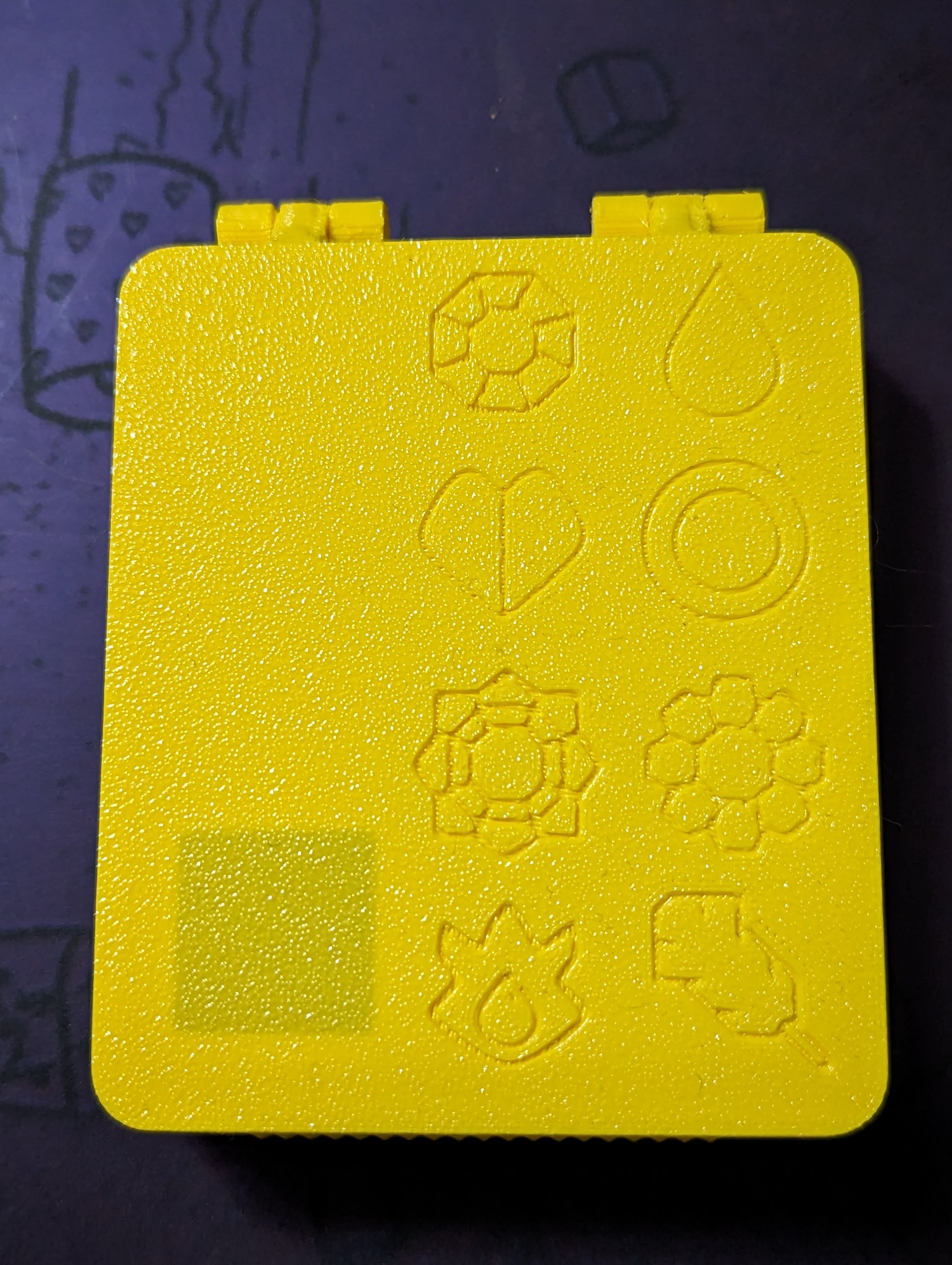 Hộp xúc xắc Pokemon TCG vừa vặn cho hộp bài