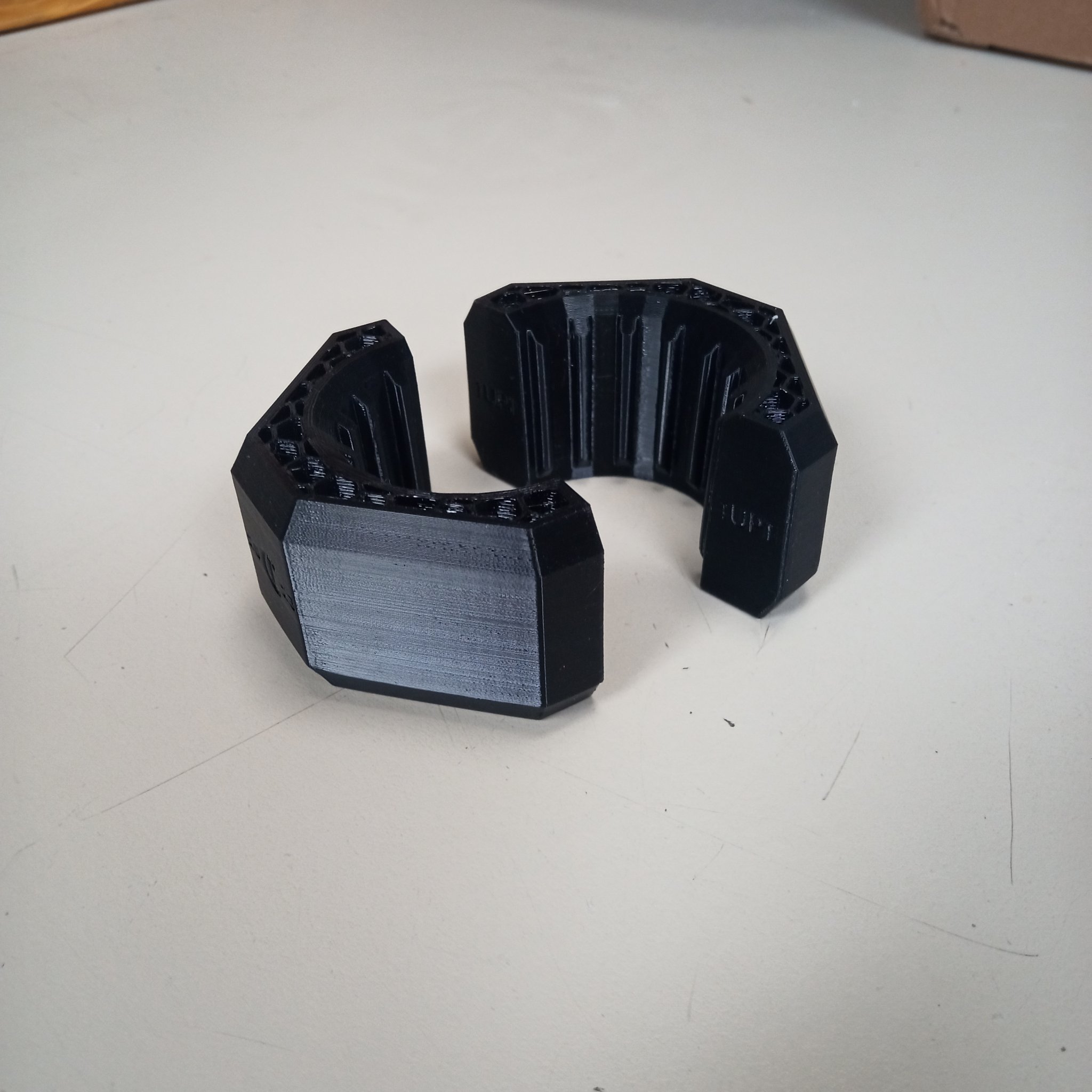 Cờ mic cầm tay hình khối không cần giá đỡ