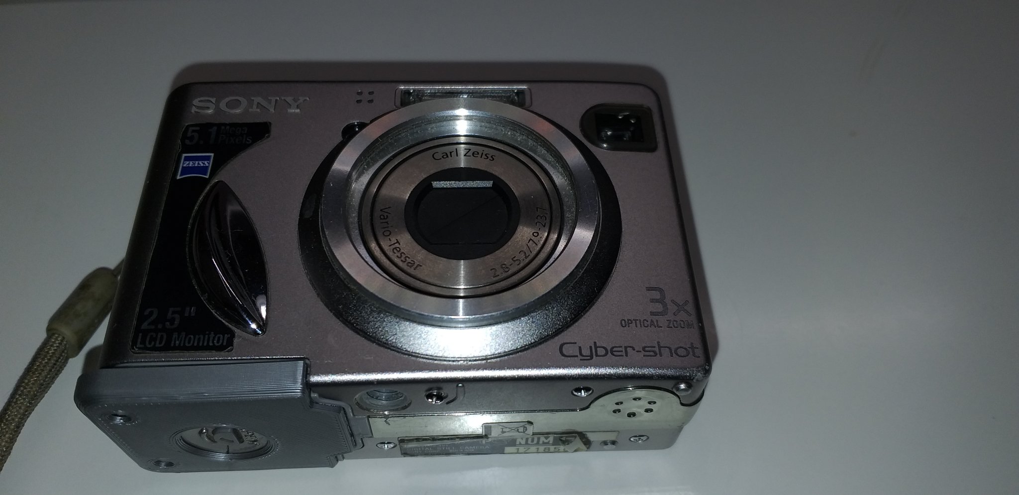 Sửa chữa nắp pin cho máy ảnh Sony Cybershot DSC-W5