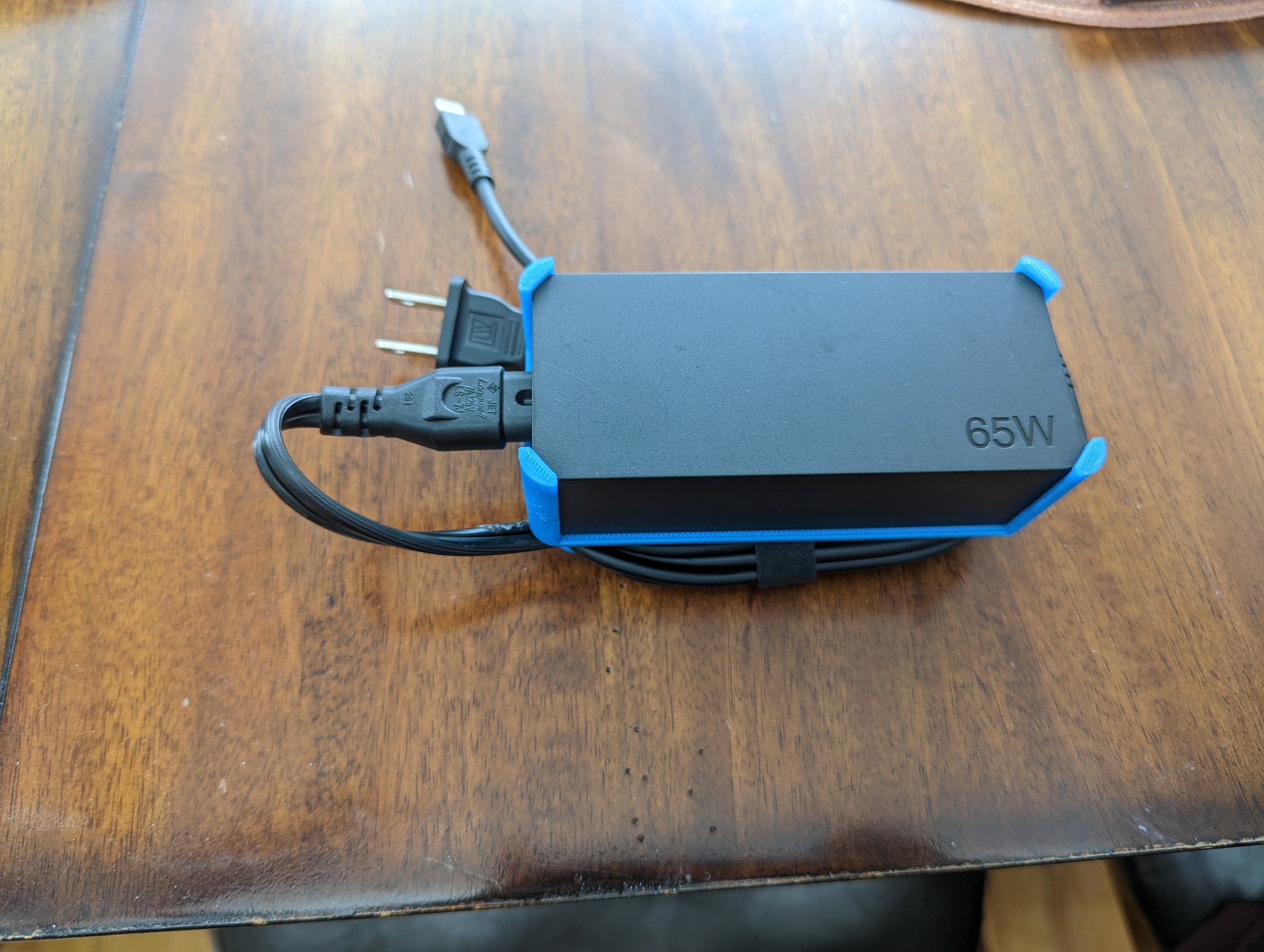 Cuộn dây quản lý cáp cho sạc Lenovo 65W