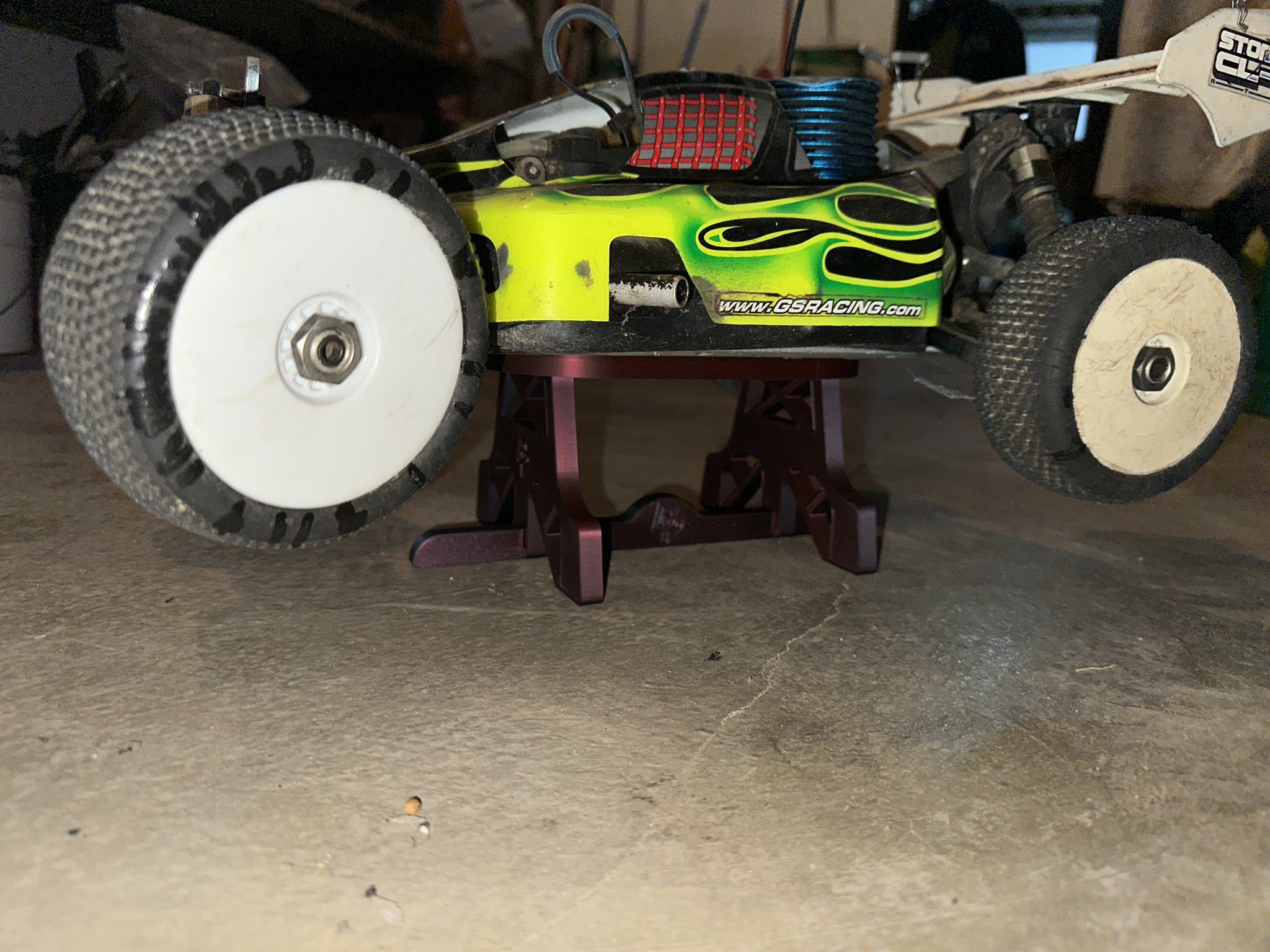 RC CAR STAND