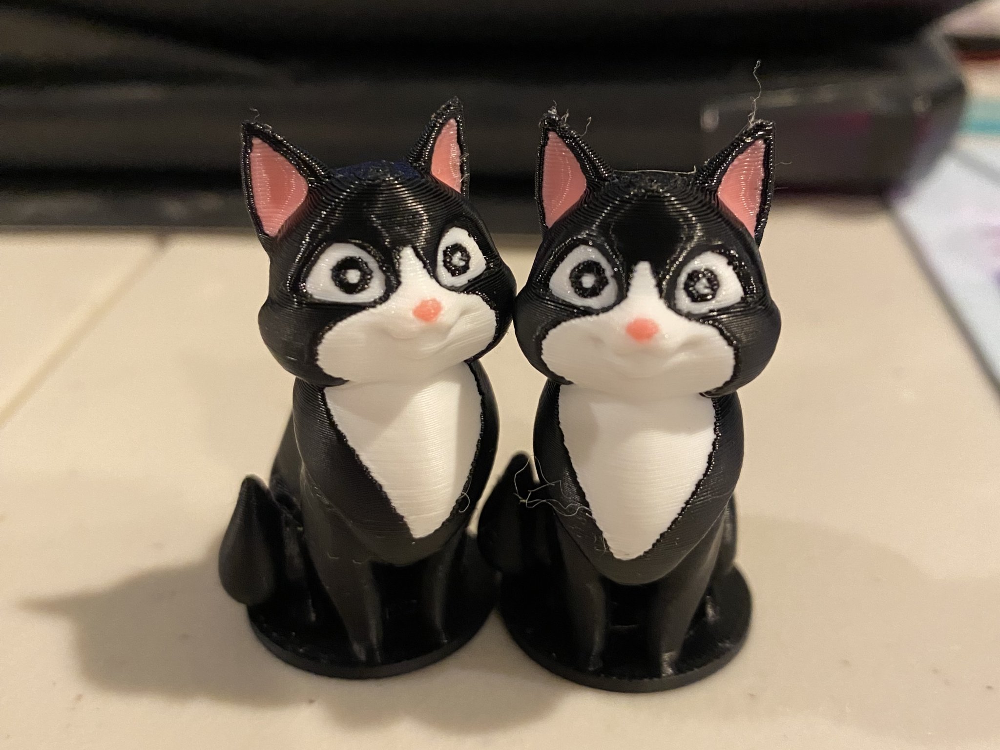 Tiêu đề Tượng mèo có chân đế Bambu Multicolor Tóm tắt Đã