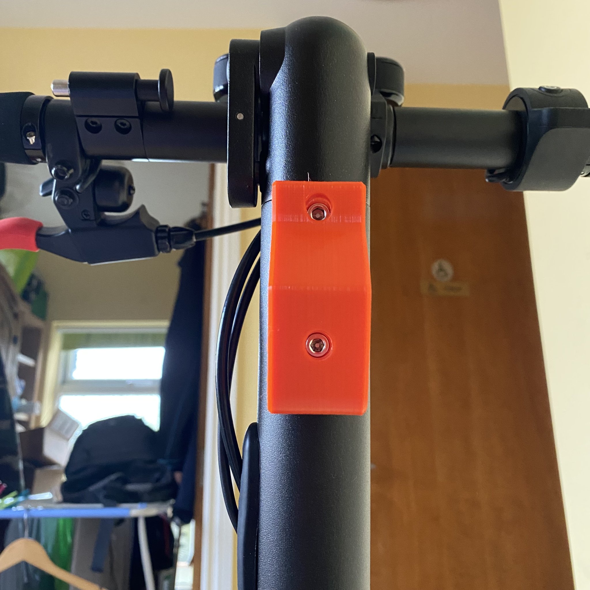 Móc treo đồ cho xe Navee N65