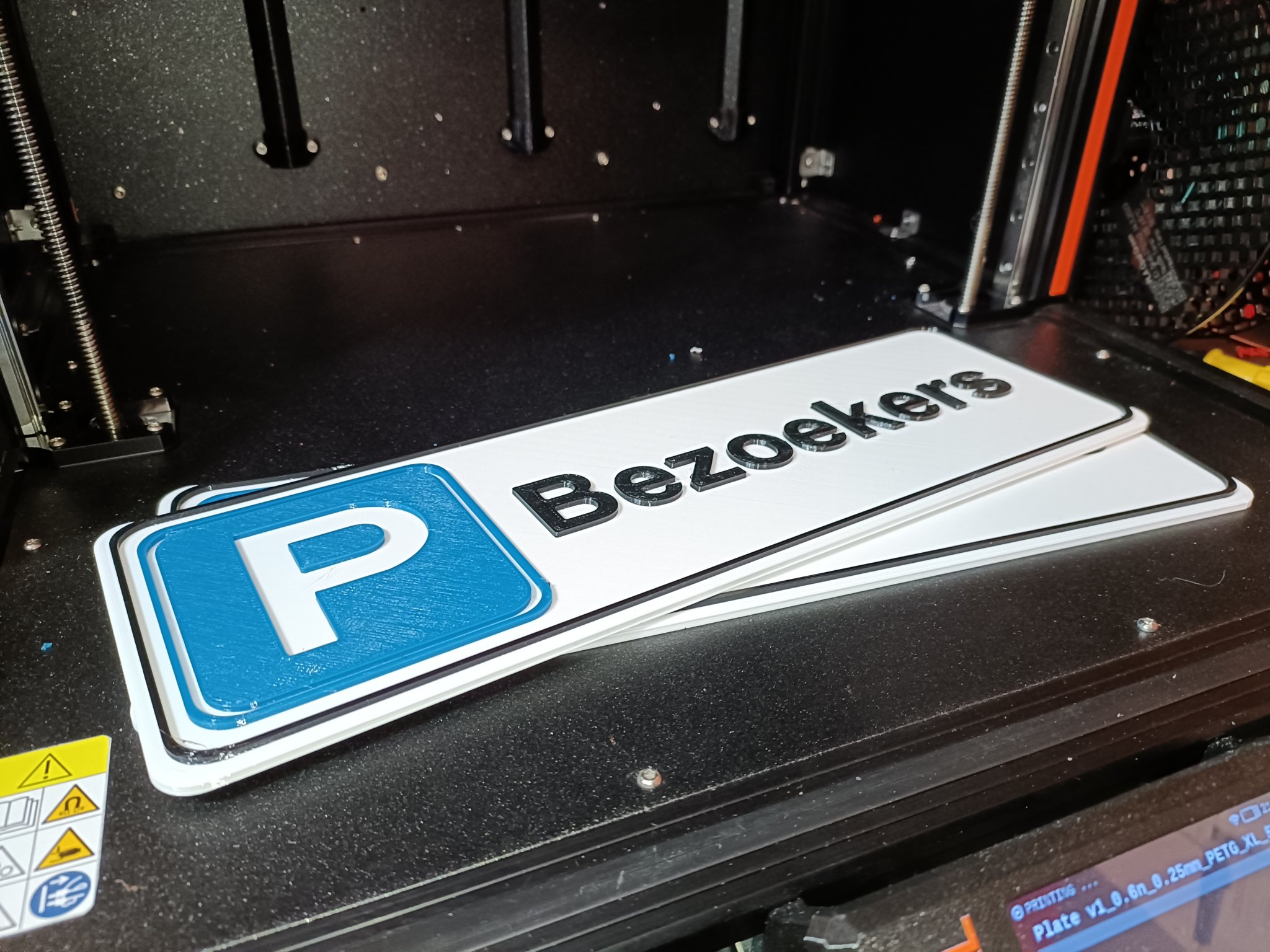 Tiêu đề Bezoekers Du khách bằng tiếng Hà Lan Biển báo đỗ xe