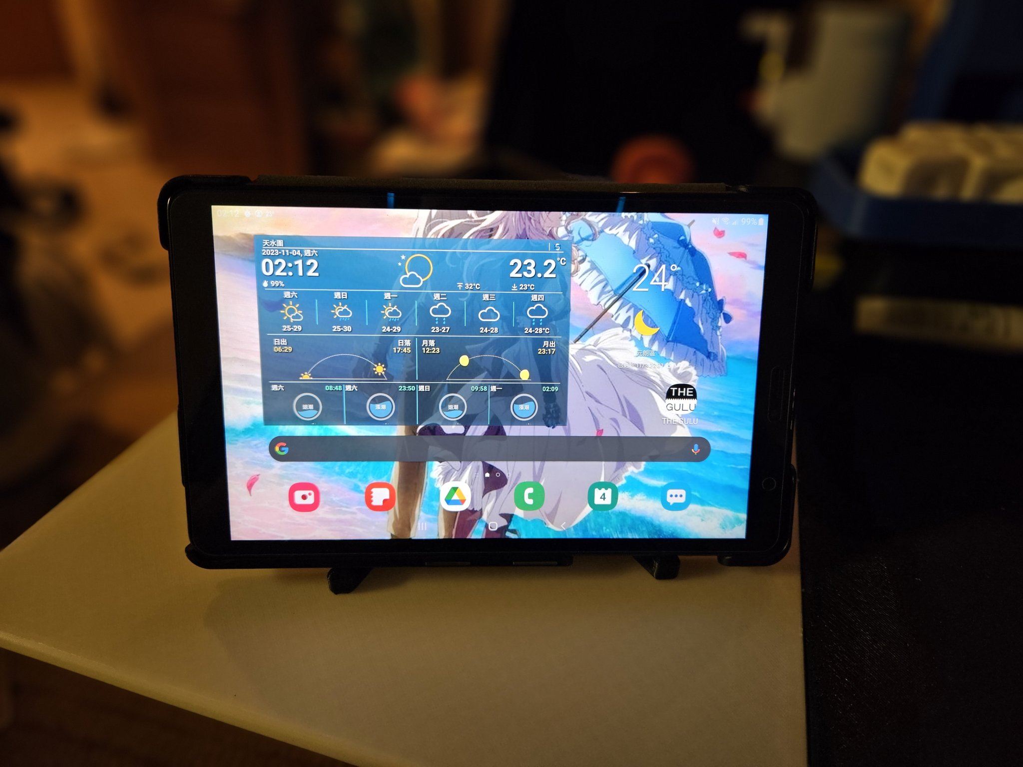 Tiêu đề ĐỨNG ĐIỆN THOẠI MÁY TÍNH BẢNG GẤP 2 MẢNH Tóm tắ