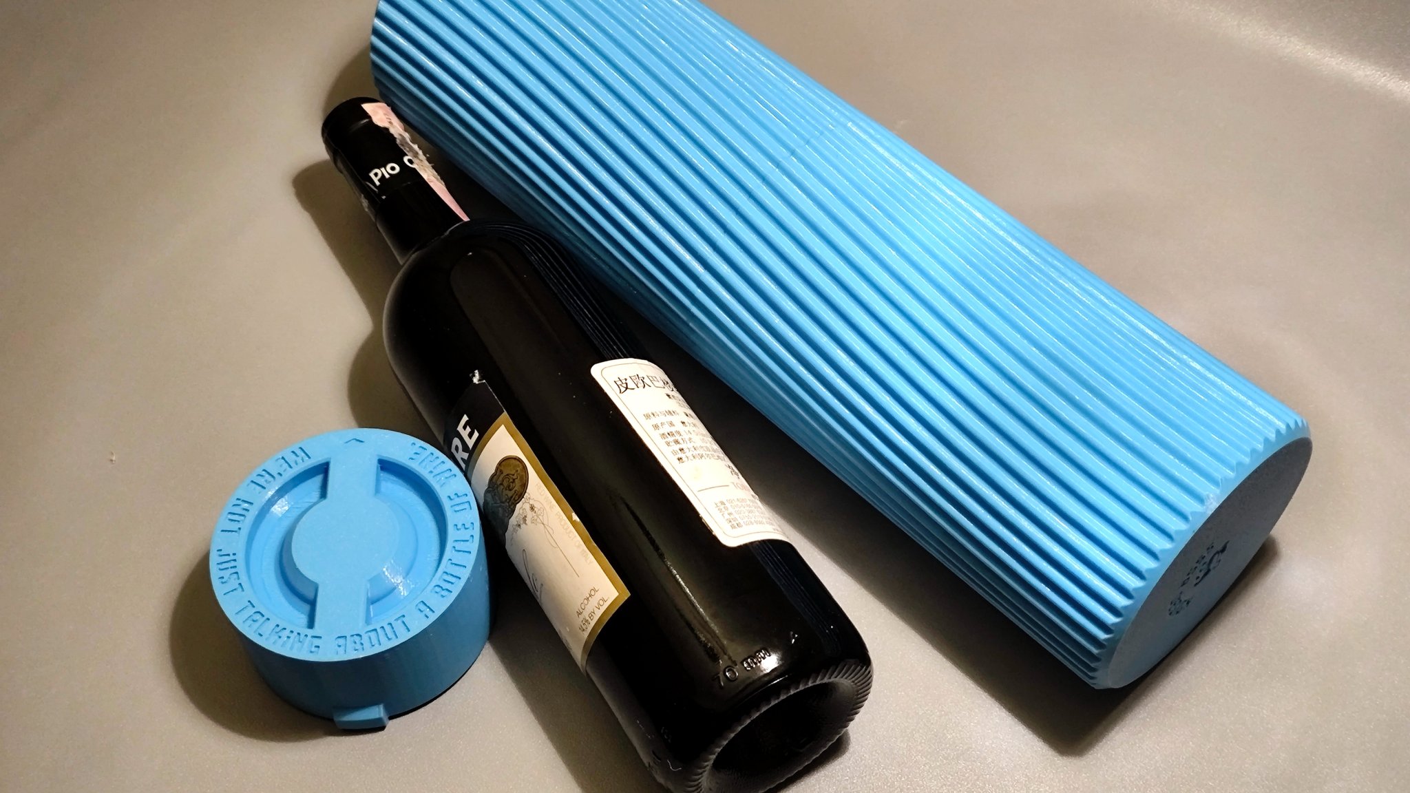 Hộp rượu với thiết kế tinh tế và tiện dụng