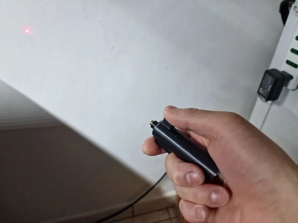 Tiêu đề Puntatore laser con pin 18650 Tóm tắt Pin con laser Puntatore