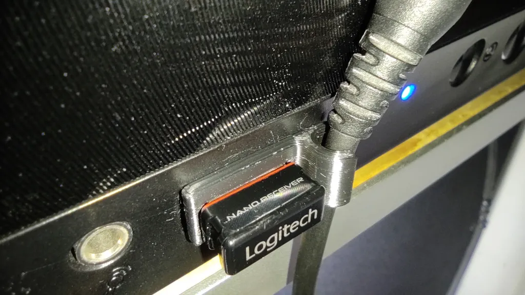 Tiêu đề Hỗ trợ cáp tai nghe trên cổng USB Tóm tắt httpsyout