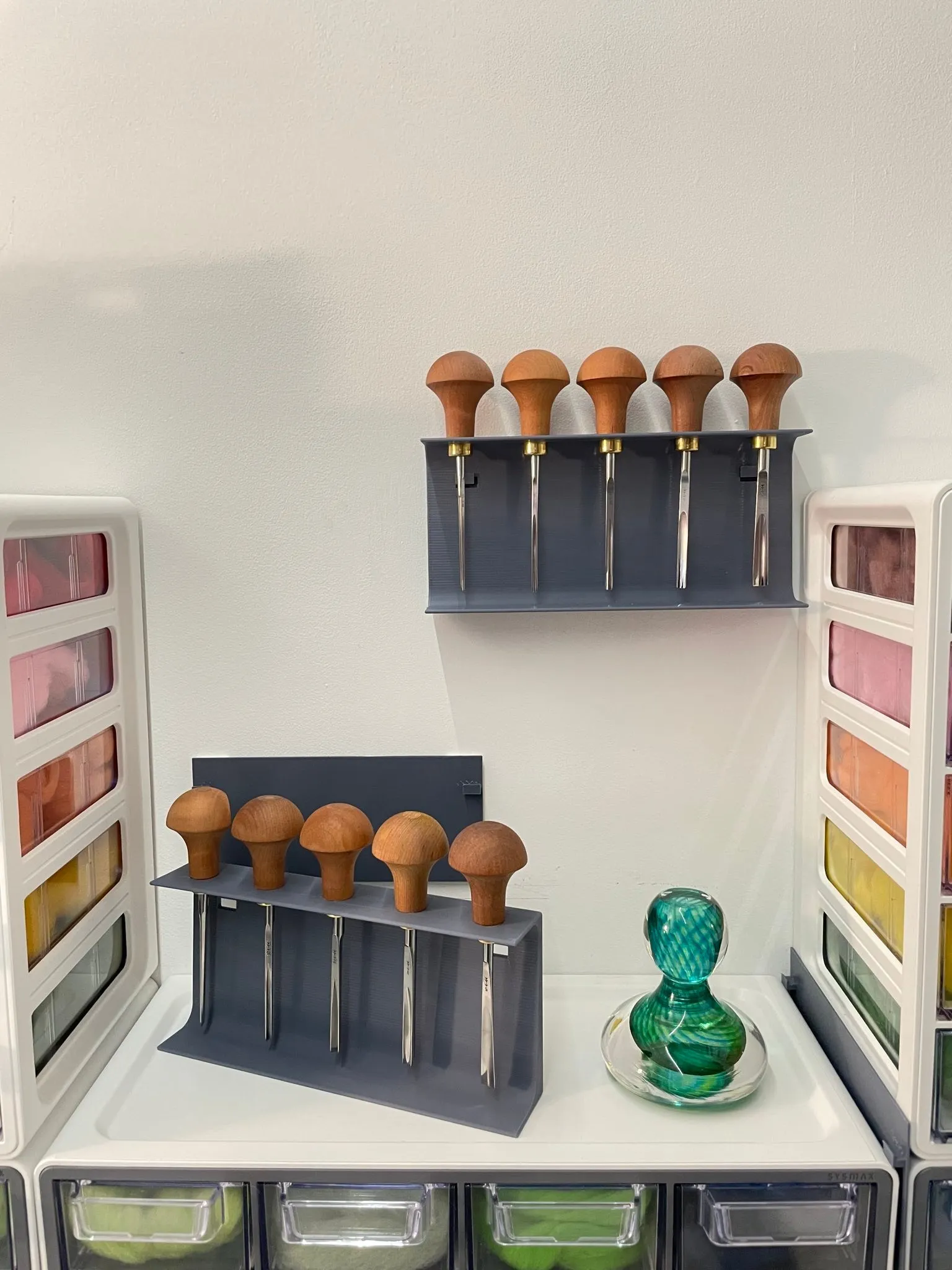 Giá đỡ kèm đế treo tường cho dao đục Pfeil