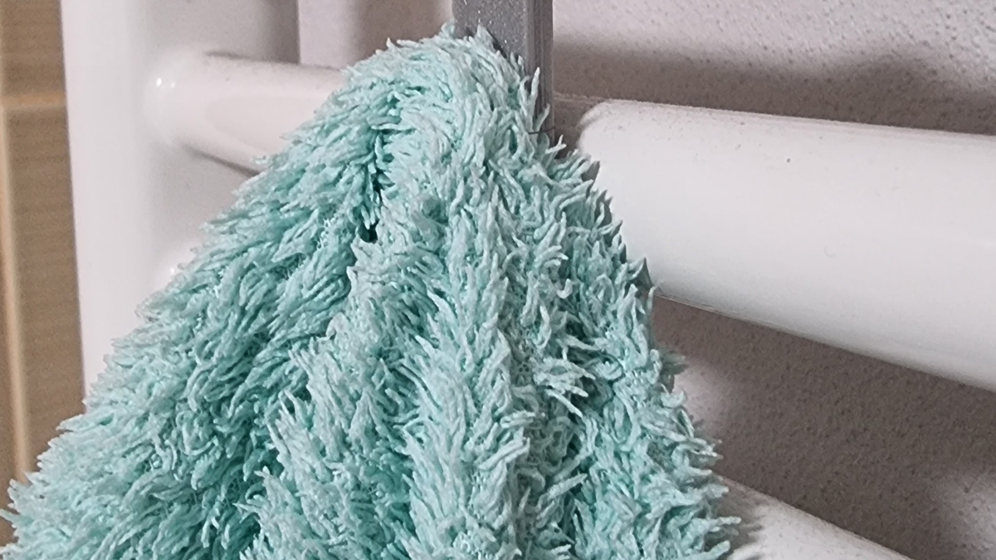 Móc treo khăn nhà tắm cho bộ tản nhiệt