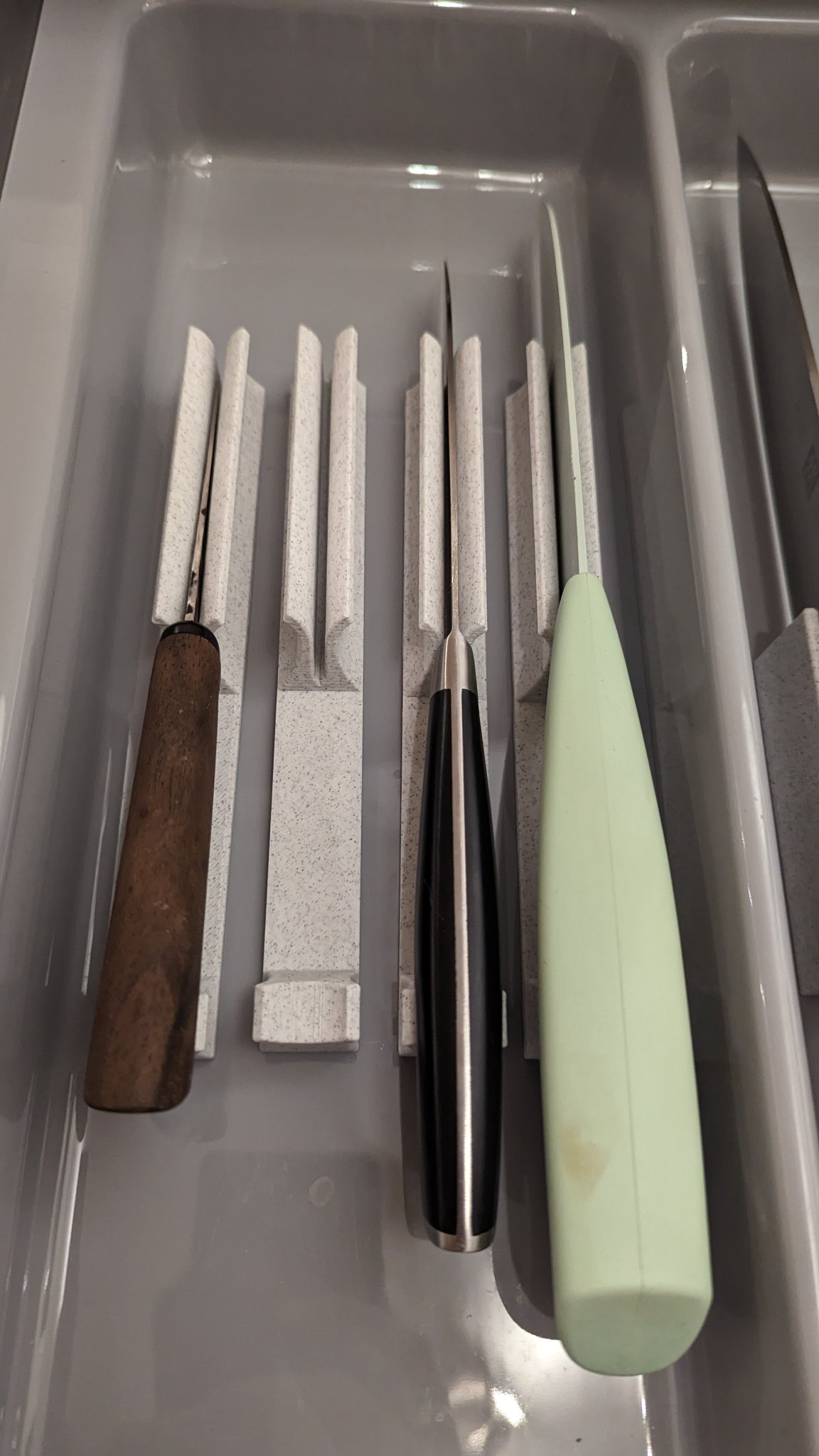 Tiêu đề Giá đỡ dao ngang Tóm tắt Một giá đỡ nằm ngang tra