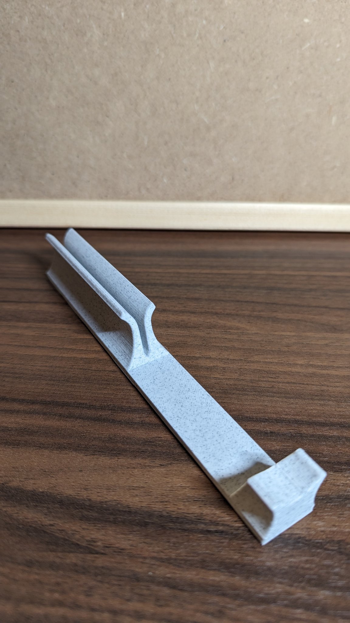 Tiêu đề Giá đỡ dao ngang Tóm tắt Một giá đỡ nằm ngang tra