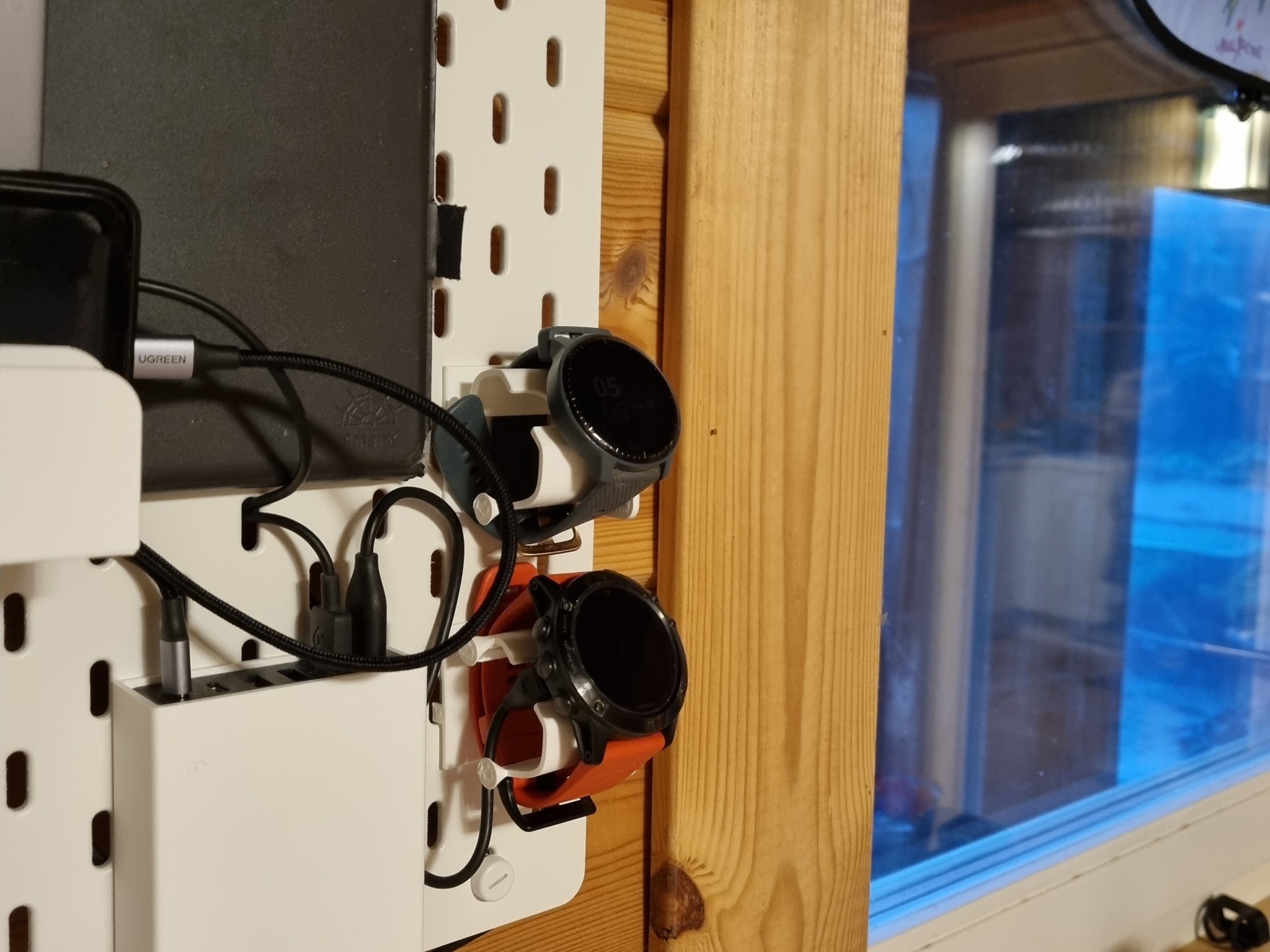 Skadis watch mount/holder