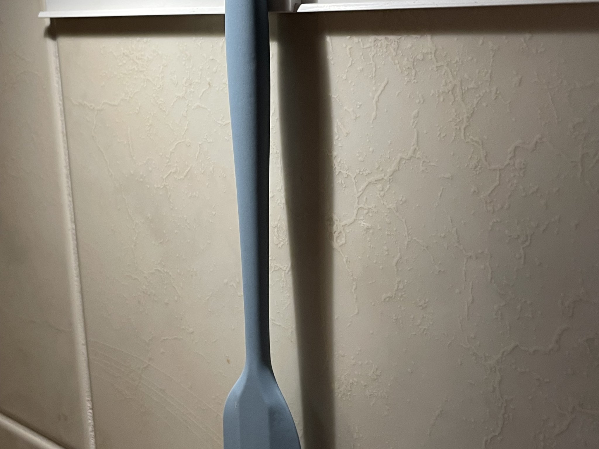 Kitchenware rearangable rail-hooks