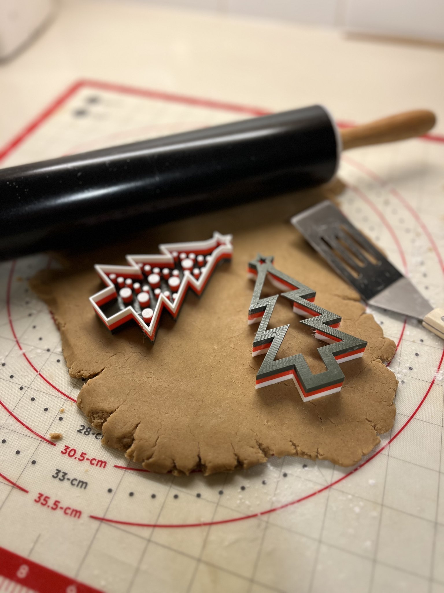 Dụng Cụ Cắt Bánh Hình Cây Thông Noel