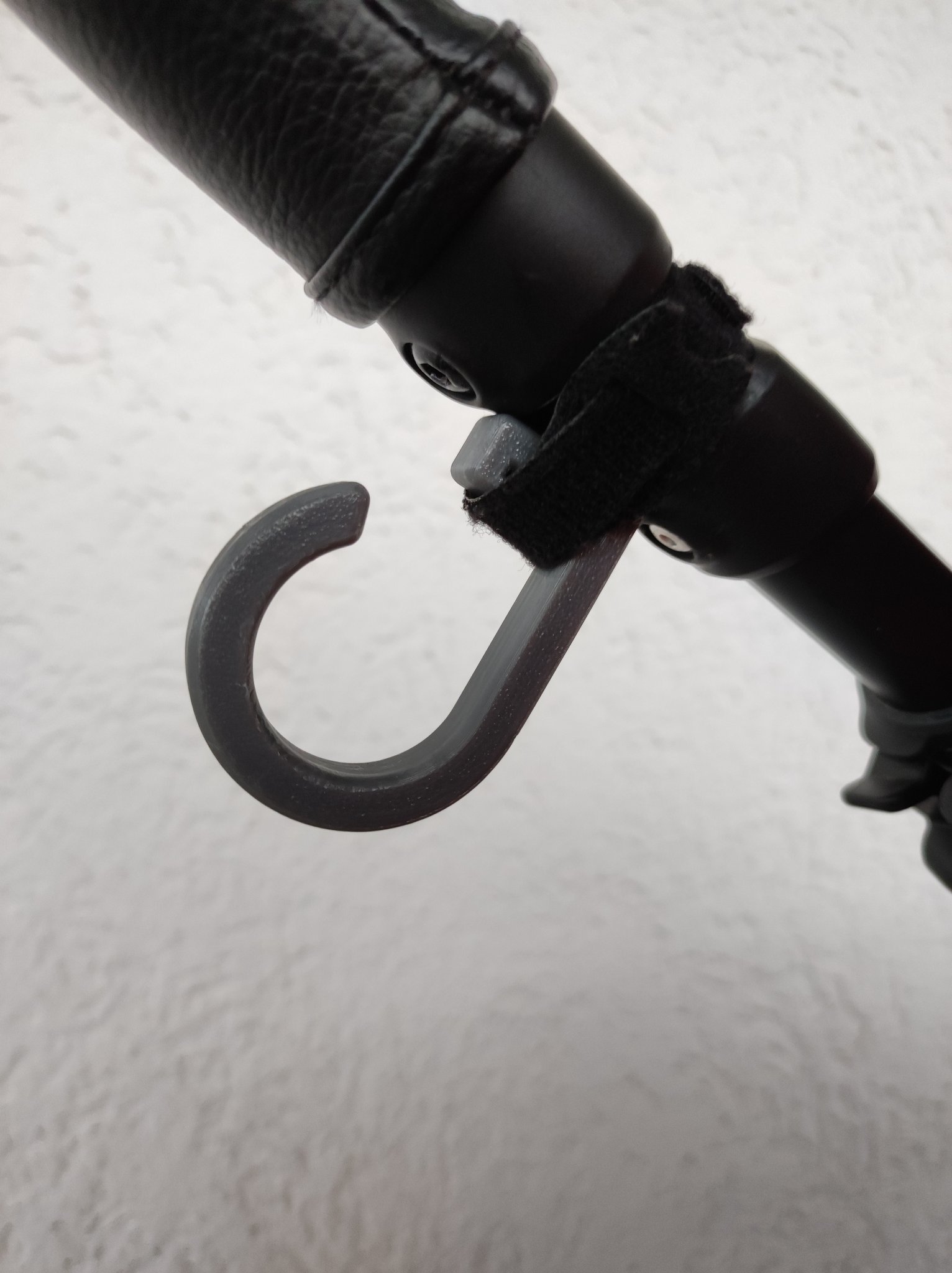 Móc Xe Đẩy Đa Năng Universal