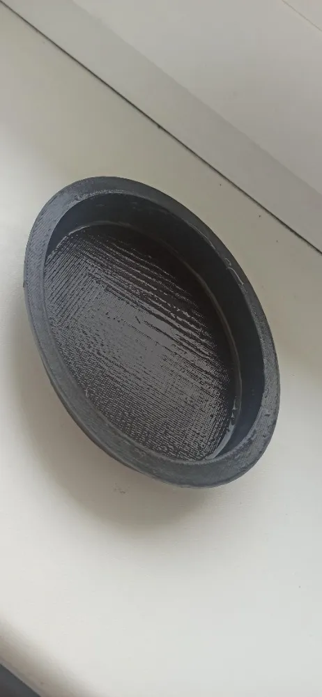 Tiêu đề Bát Tóm tắt Một chiếc bát đơn giản nhưng có nhiề