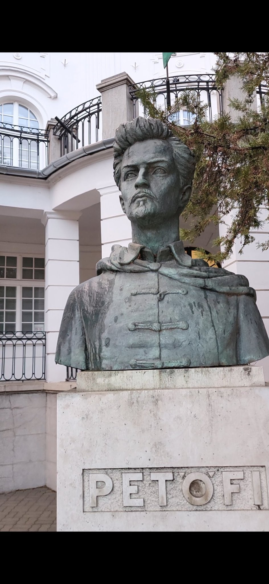 Tiêu đề Phép đo quang ảnh bán thân Sandor Petofi Sándor Petőfi T