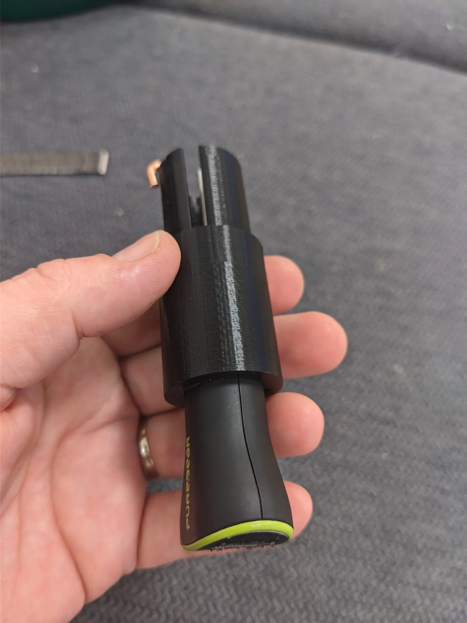 Tiêu đề Bộ chuyển đổi phích cắm xe IDF Tóm tắt Phát triển