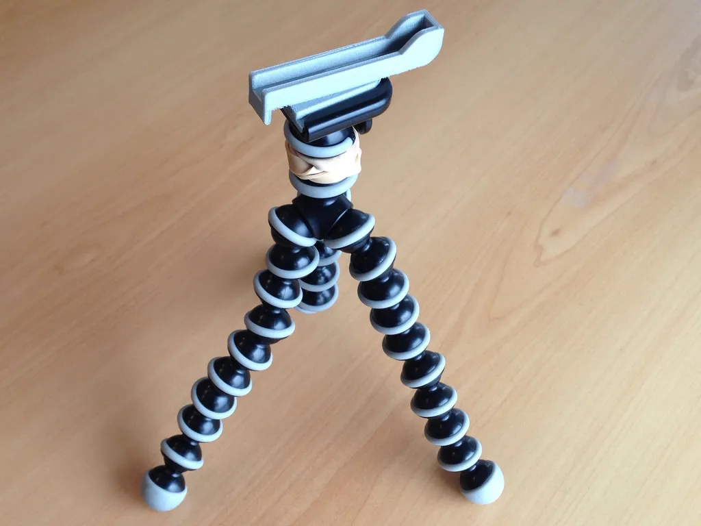 Adapter iPhone 5 sang Gorillapod