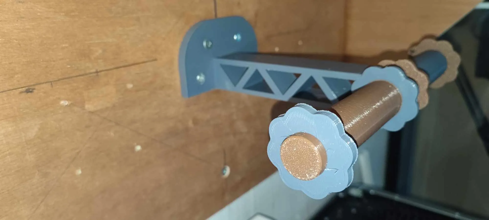 Double Filament holder, wall mount