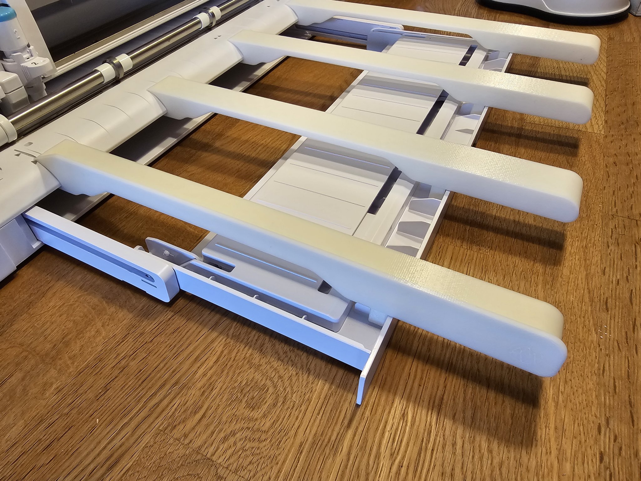 Tiêu đề Ray đỡ cho thảm cắt Silhouette Cameo 4 Tóm tắt Ray kẹ