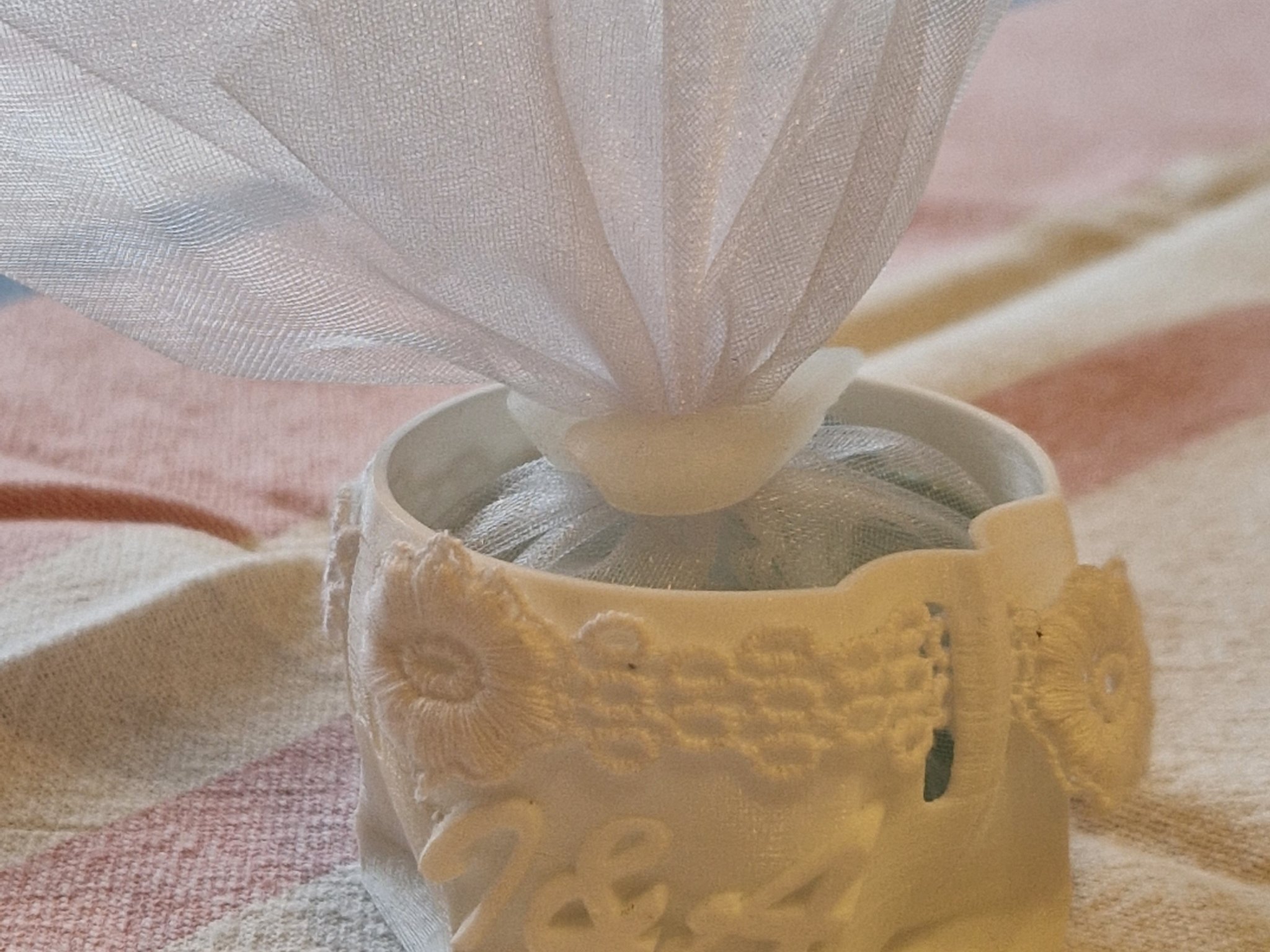 Porte dragées/Sugared almonds holder