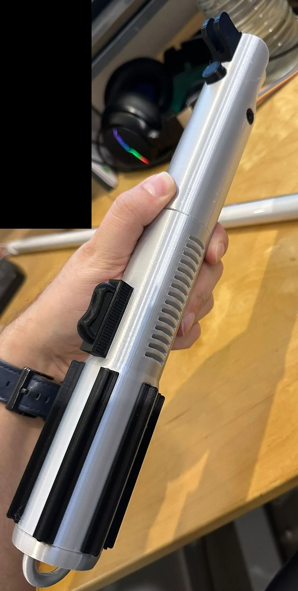 Thanh kiếm ánh sáng giống của Anakin