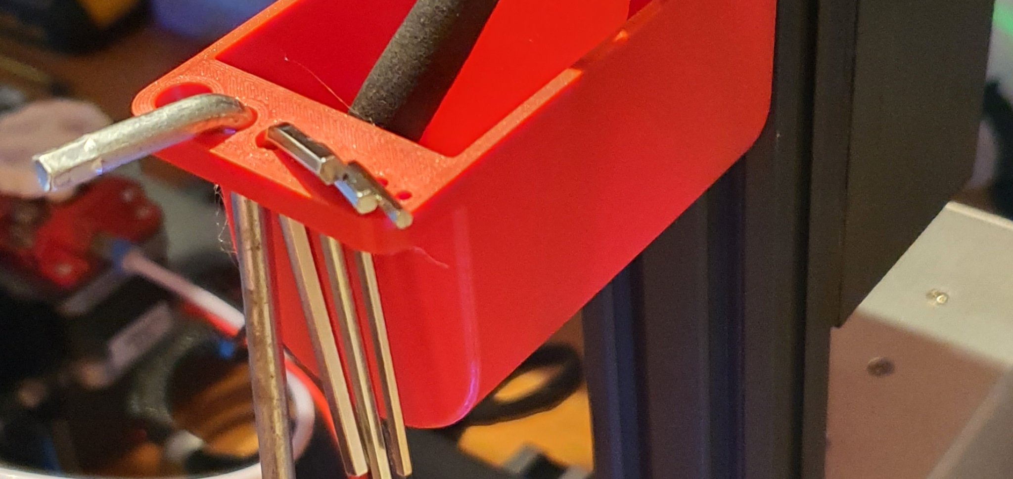 Tiêu đề Hộp công cụ có thể tháo rời cho profile nhôm của máy